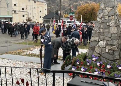 remembrance laying wreath at cenotaph